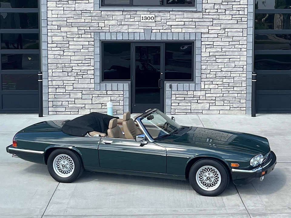 1989 Jaguar XJS Convertible - Image 2 of 31