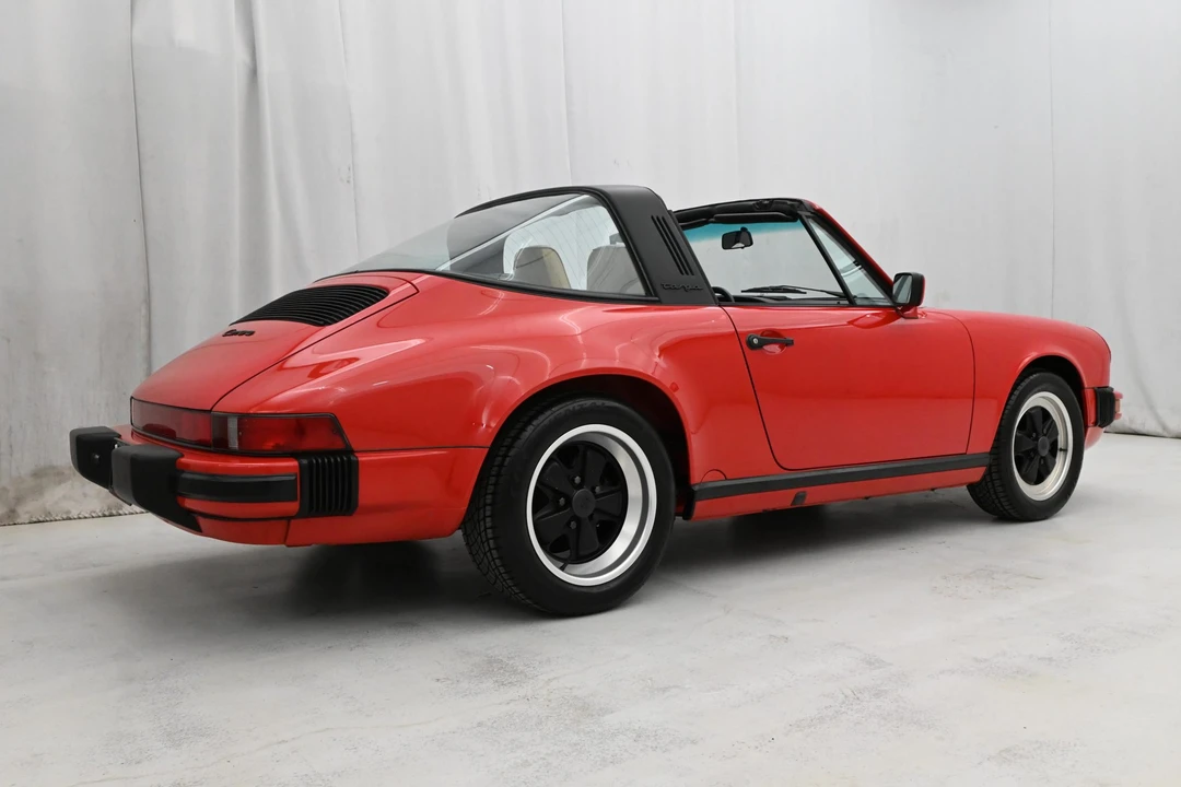 1989 Porsche 911 Carrera 3.2 - Image 9 of 31