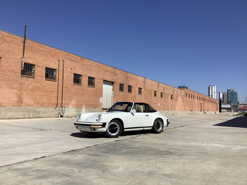 1989 Porsche 911 Carrera 3.2 - Image 24 of 31