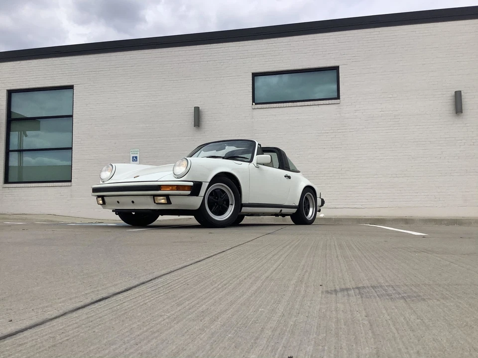 1989 Porsche 911 Carrera 3.2 - Image 18 of 31