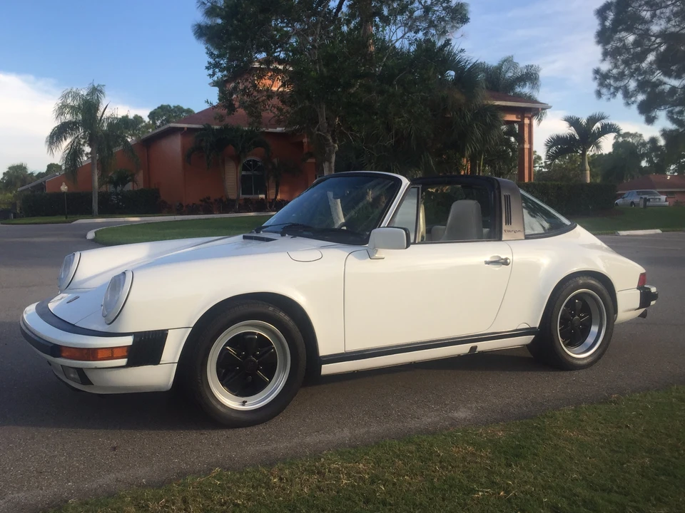 1989 Porsche 911 Carrera 3.2 - Image 17 of 31