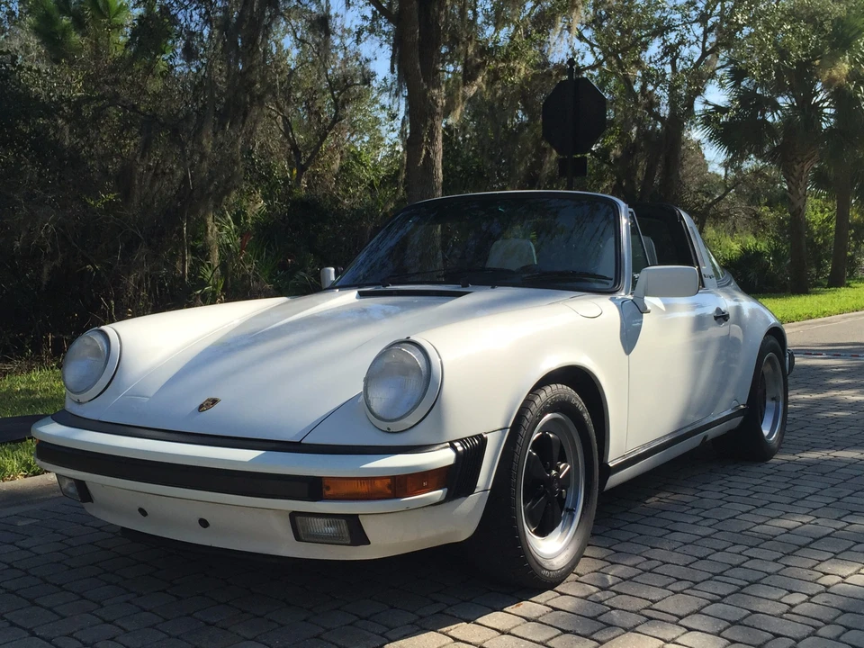 1989 Porsche 911 Carrera 3.2 - Image 5 of 31