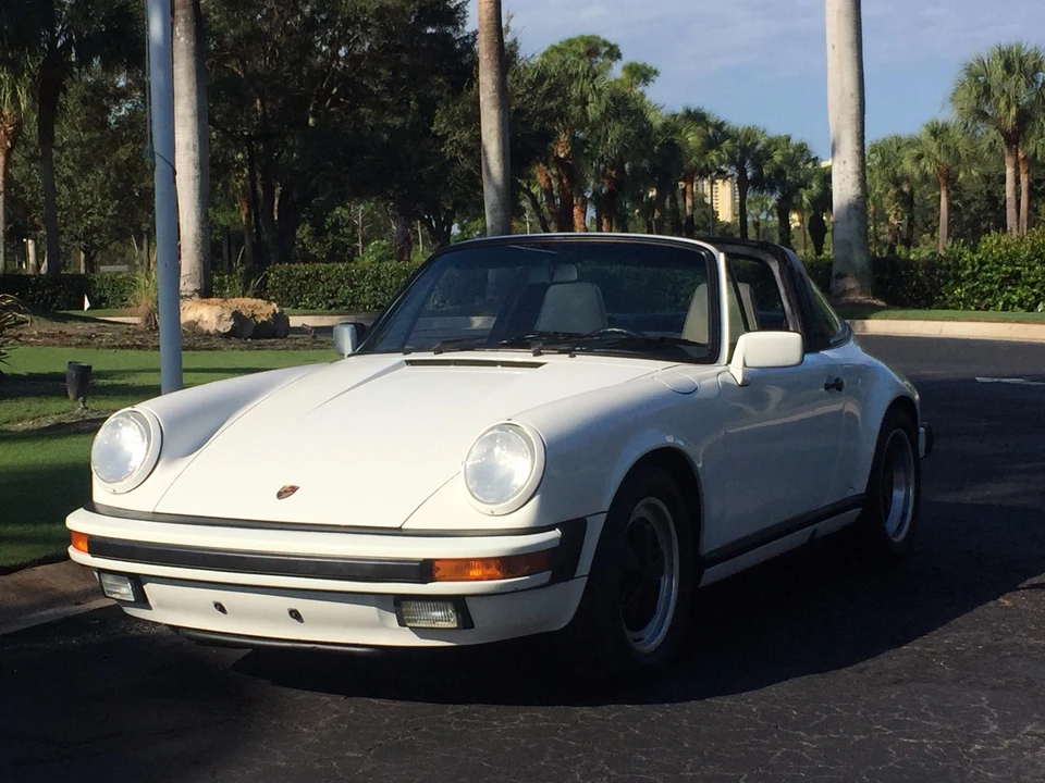 1989 Porsche 911 Carrera 3.2 - Image 2 of 31