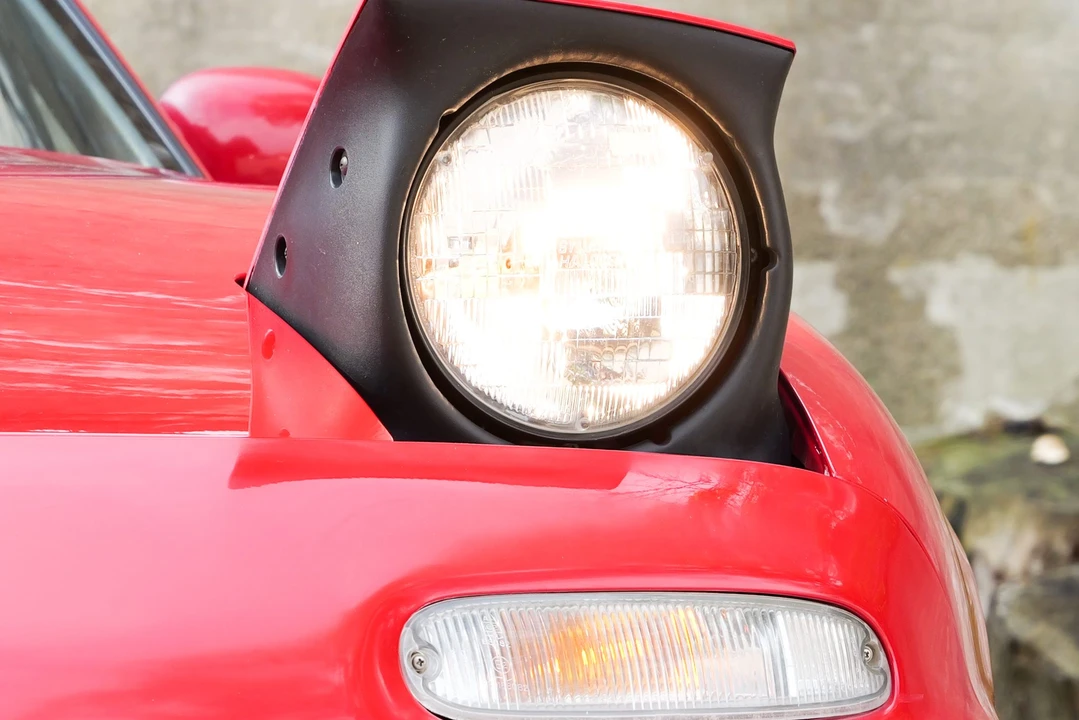1990 Mazda NA MX-5 Miata - Image 21 of 31
