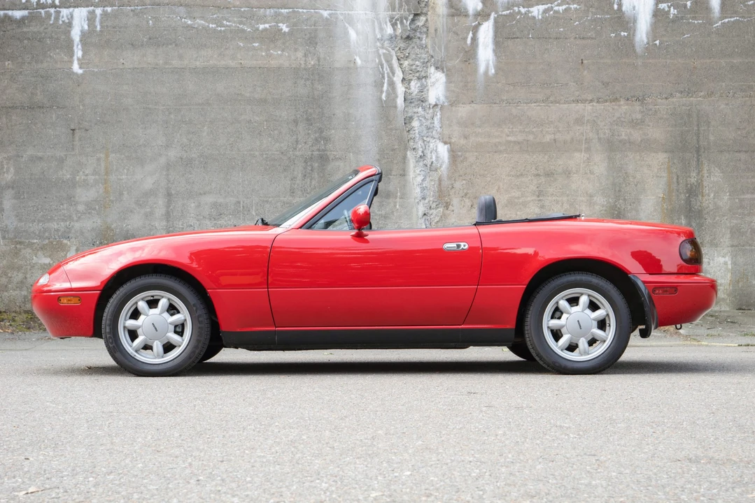 1990 Mazda NA MX-5 Miata - Image 8 of 31
