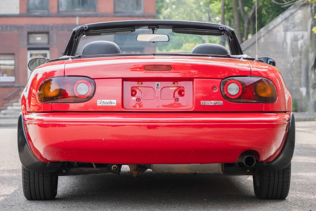 1990 Mazda NA MX-5 Miata - Image 6 of 31