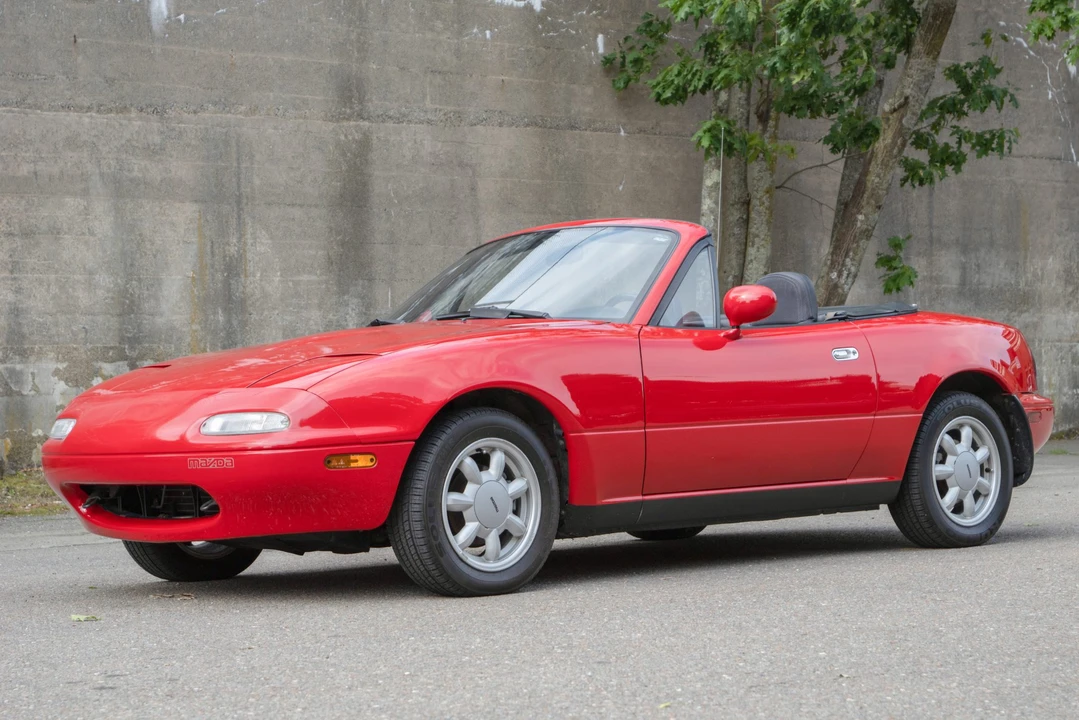 1990 Mazda NA MX-5 Miata - Image 2 of 31