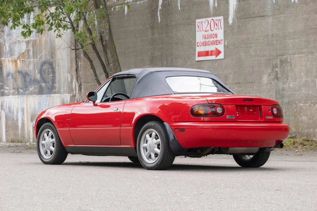 1990 Mazda NA MX-5 Miata - Image 15 of 31
