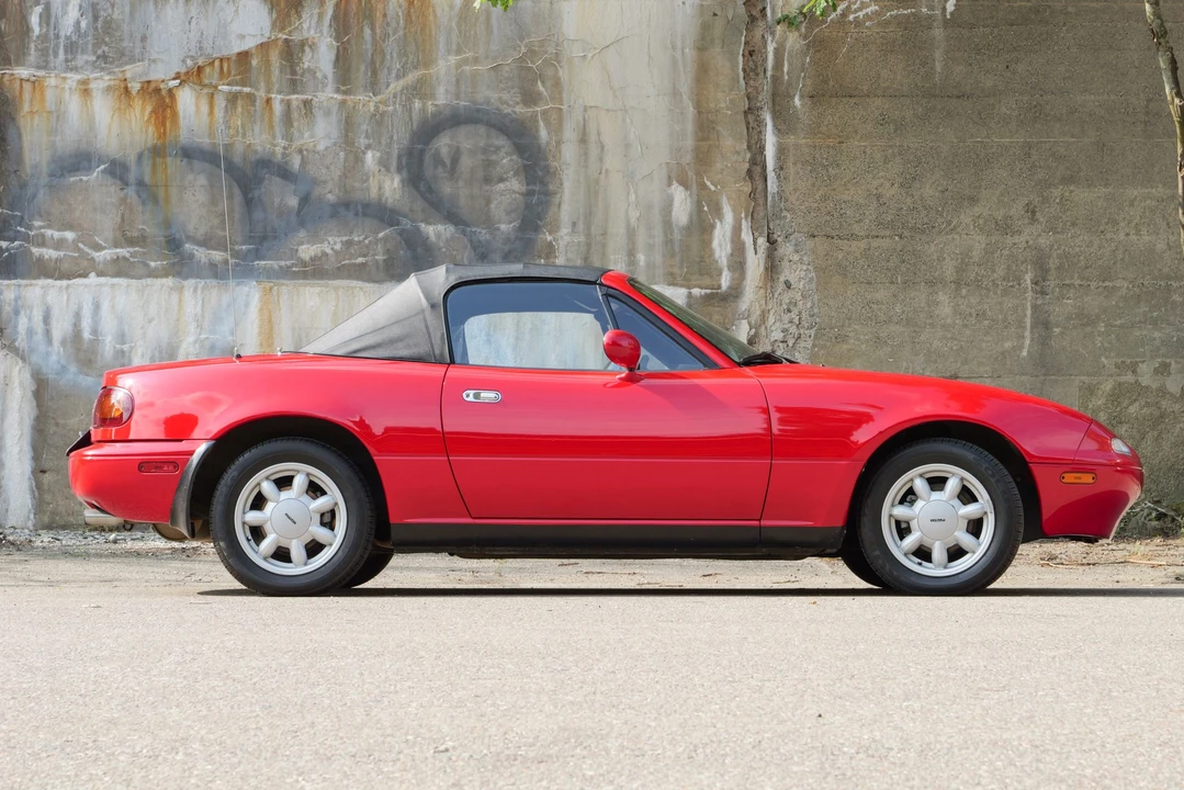 1990 Mazda NA MX-5 Miata - Image 12 of 31