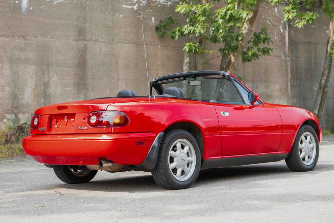1990 Mazda NA MX-5 Miata - Image 5 of 31