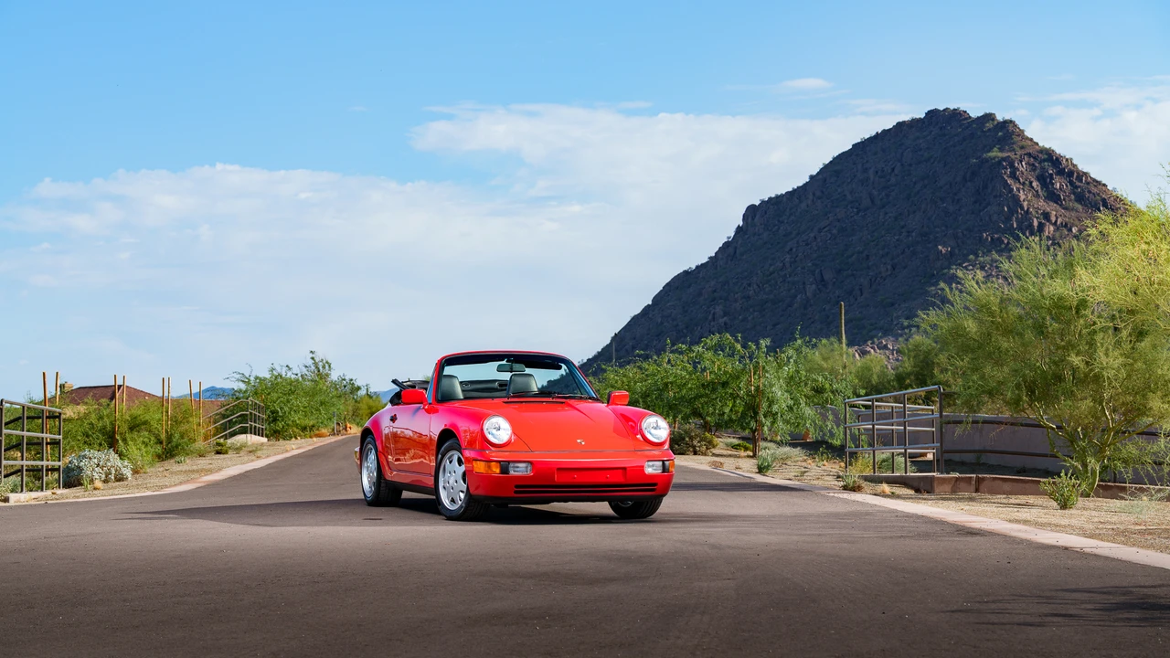 1990 Porsche 964 Carrera 4 - Image 10 of 31