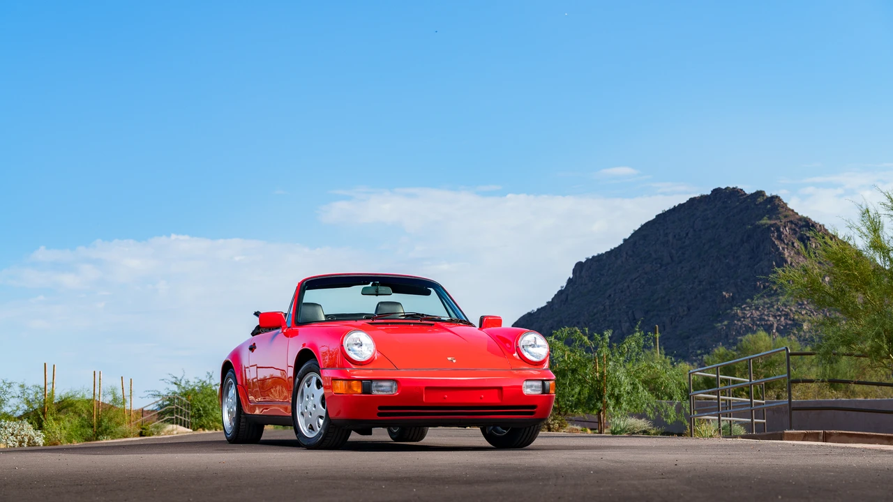 1990 Porsche 964 Carrera 4 - Image 11 of 31