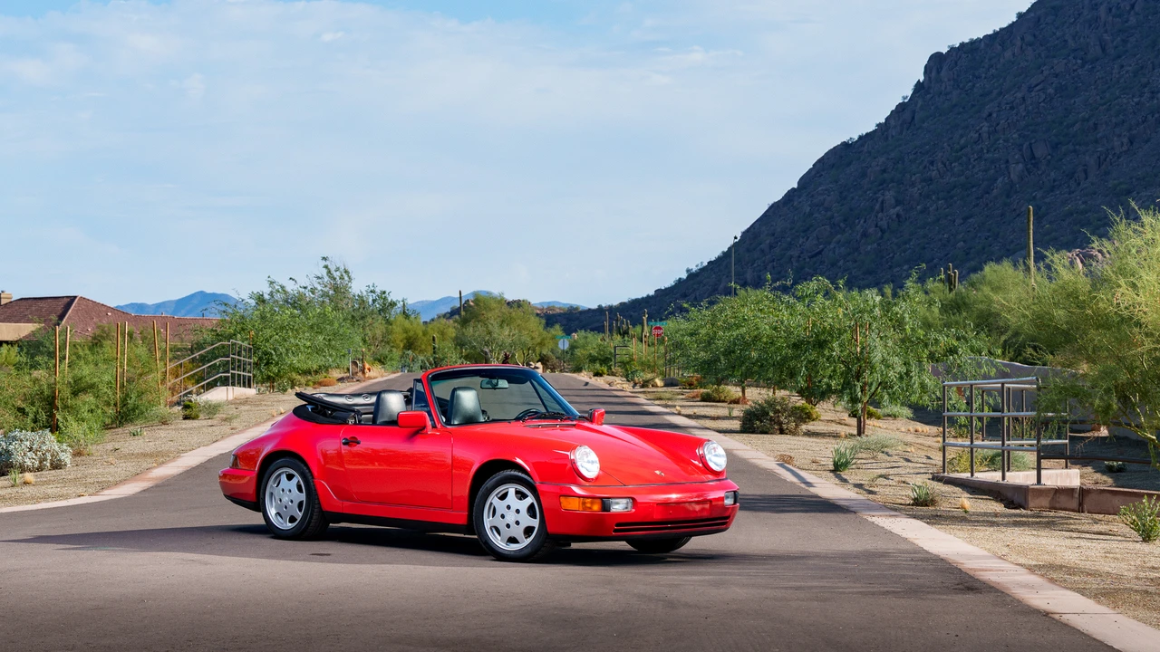 1990 Porsche 964 Carrera 4 - Image 13 of 31