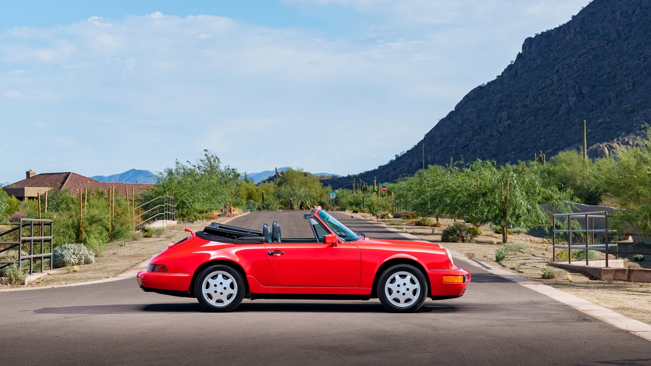1990 Porsche 964 Carrera 4 - Image 14 of 31