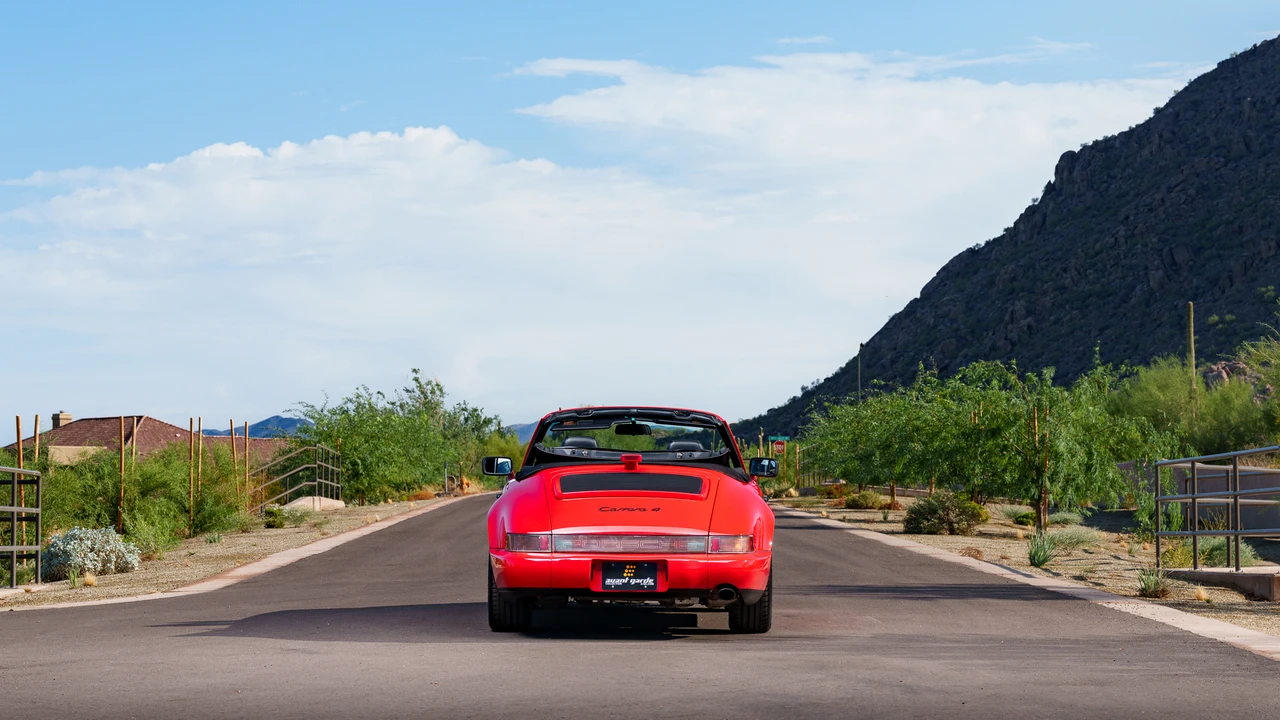 1990 Porsche 964 Carrera 4 - Image 24 of 31