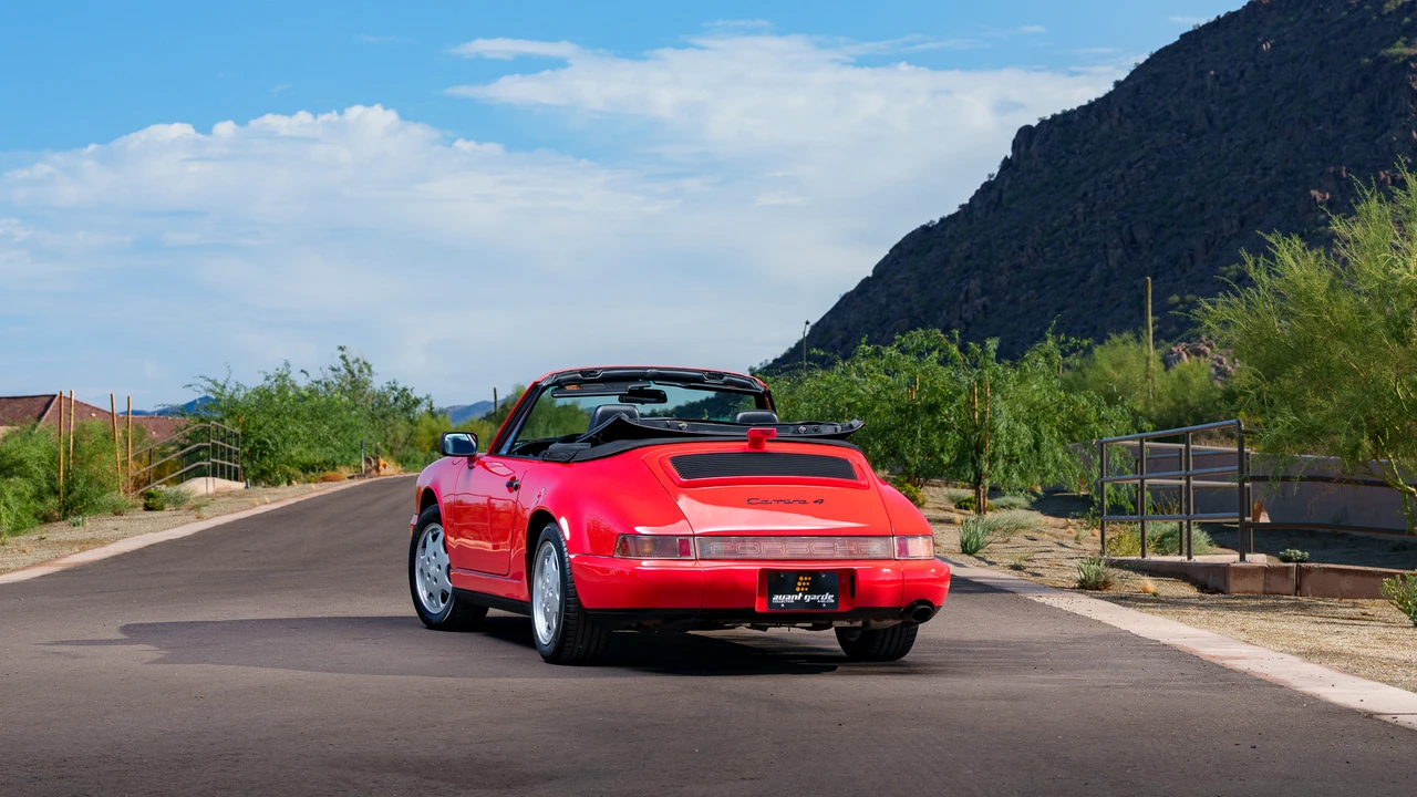 1990 Porsche 964 Carrera 4 - Image 25 of 31