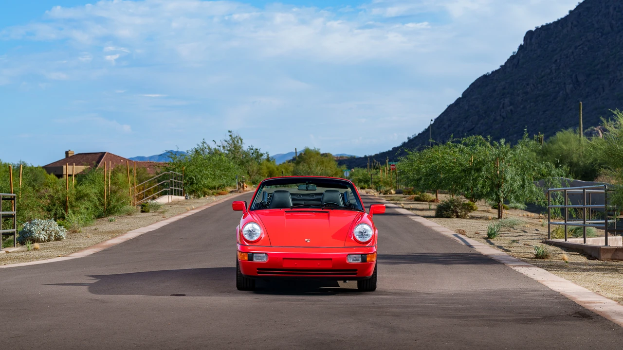 1990 Porsche 964 Carrera 4 - Image 9 of 31