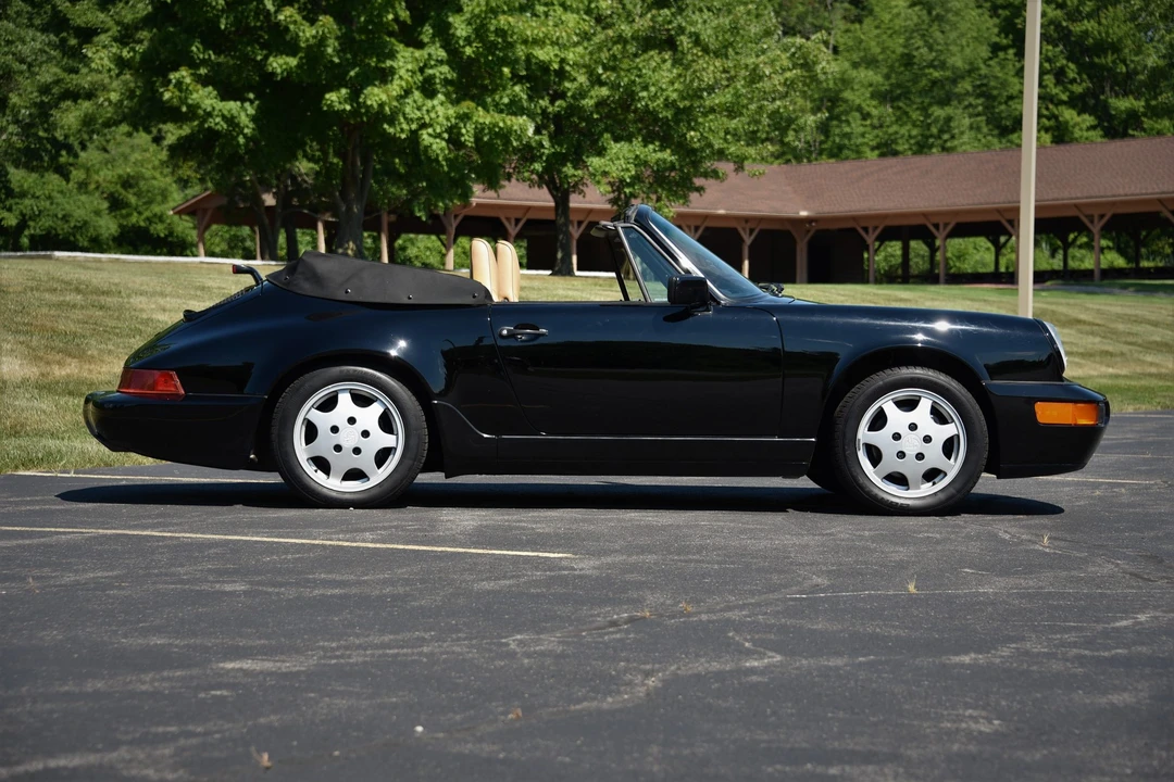 1990 Porsche 964 Carrera 4 - Image 13 of 31