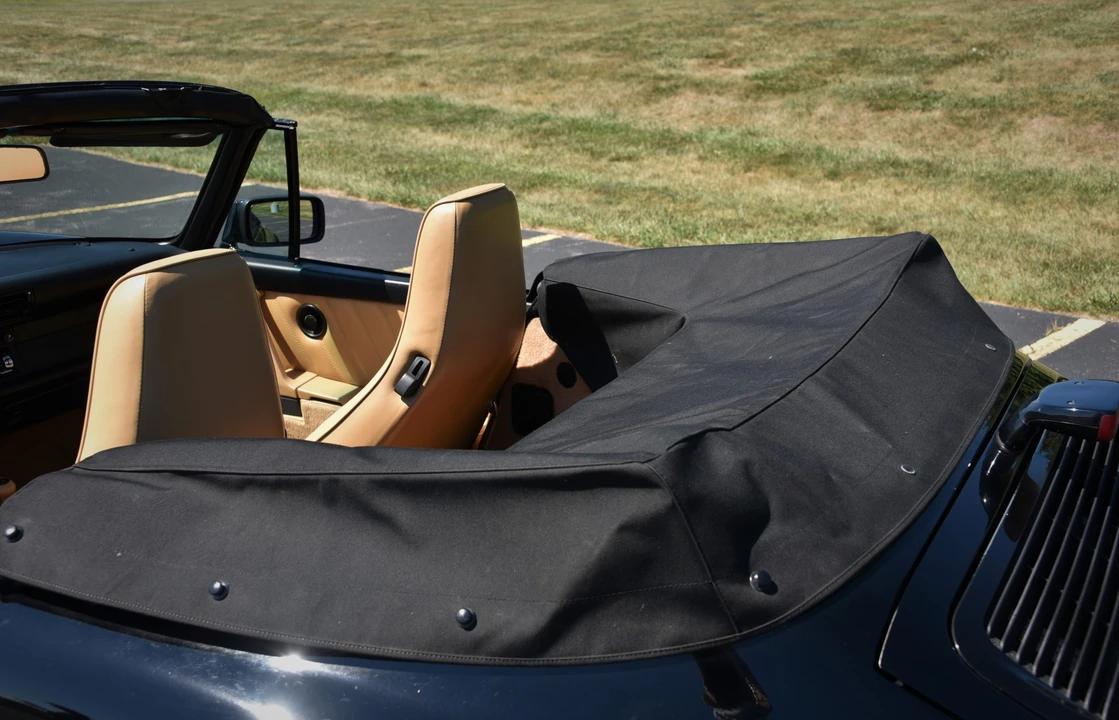 1990 Porsche 964 Carrera 4 - Image 22 of 31