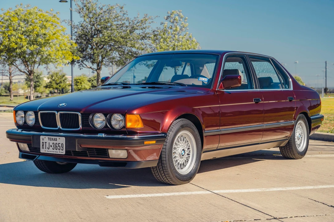1991 BMW E32 7 Series - Image 2 of 31