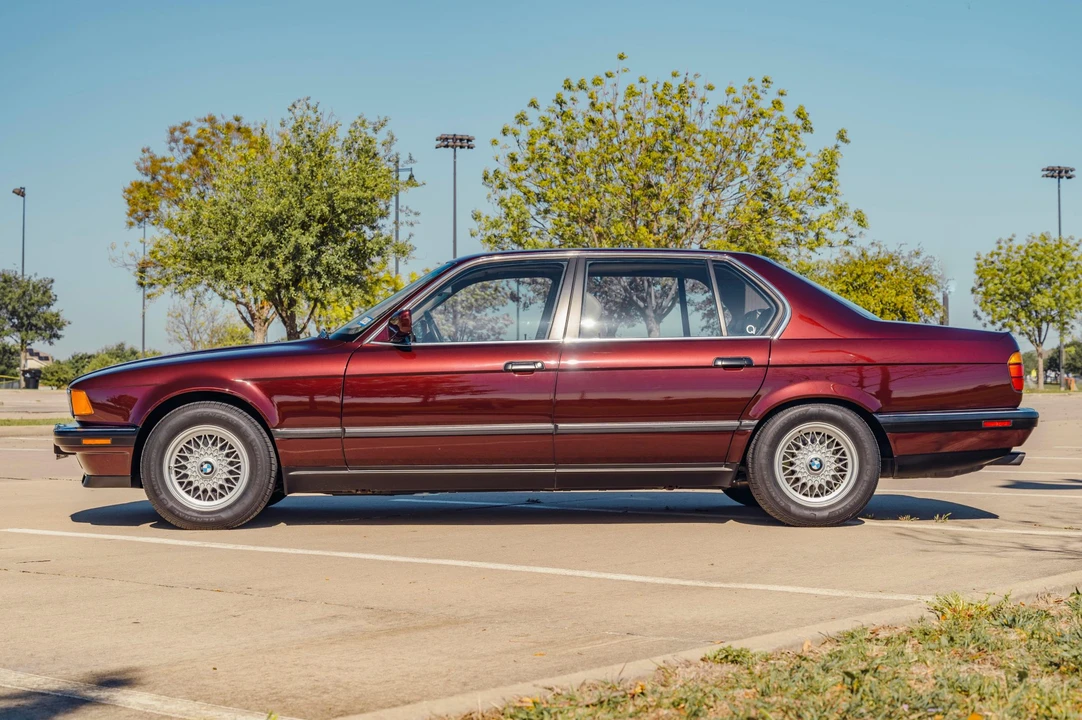 1991 BMW E32 7 Series - Image 19 of 31