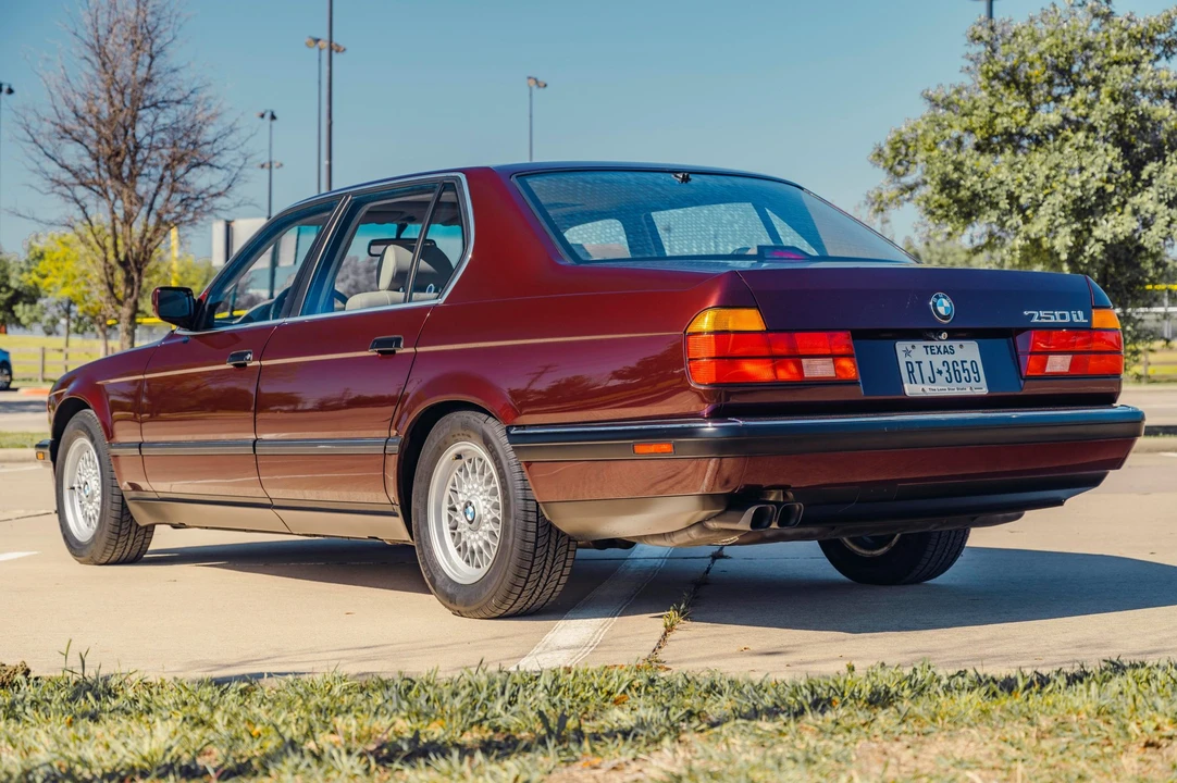 1991 BMW E32 7 Series - Image 18 of 31