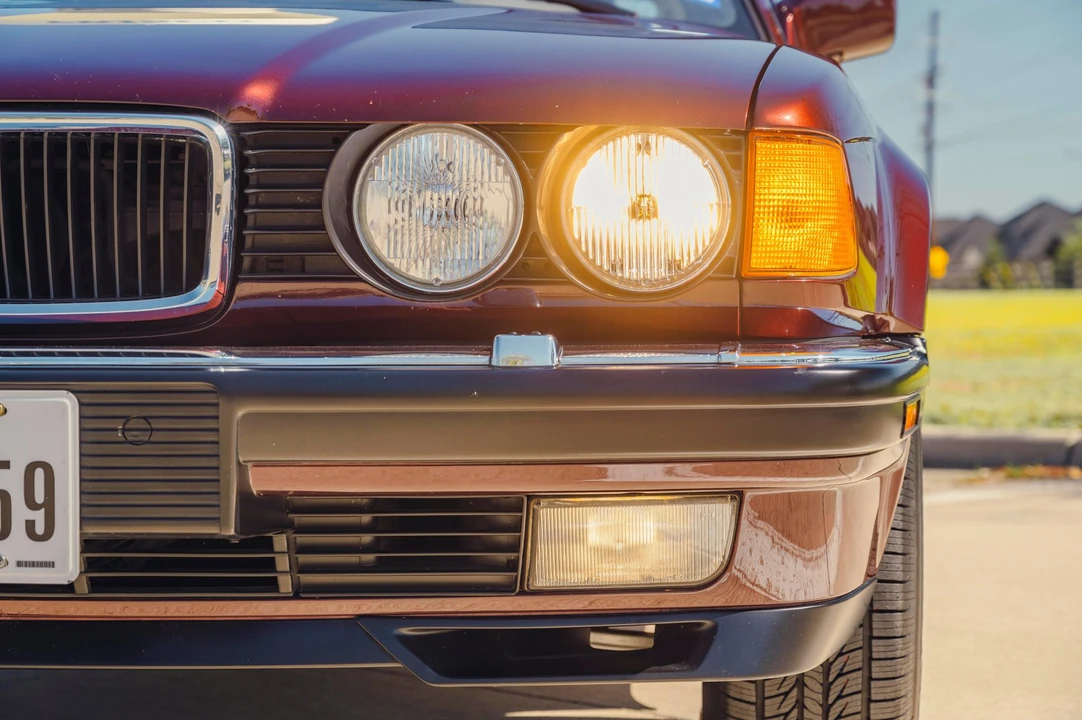 1991 BMW E32 7 Series - Image 25 of 31