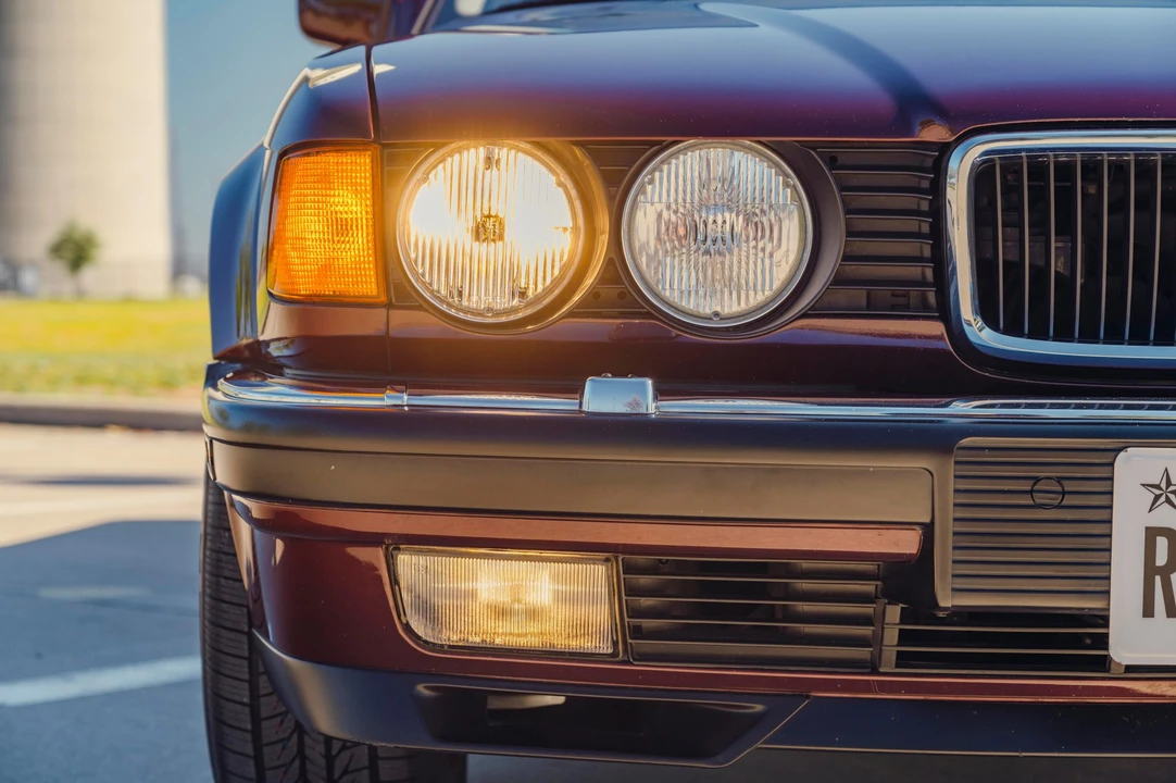 1991 BMW E32 7 Series - Image 26 of 31