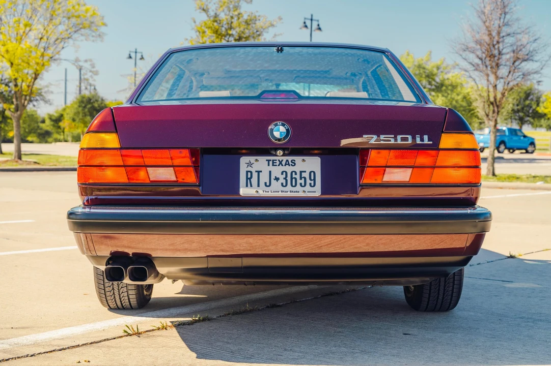 1991 BMW E32 7 Series - Image 15 of 31
