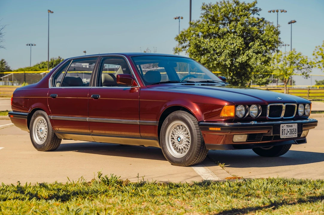 1991 BMW E32 7 Series - Image 10 of 31