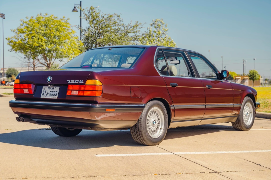 1991 BMW E32 7 Series - Image 12 of 31