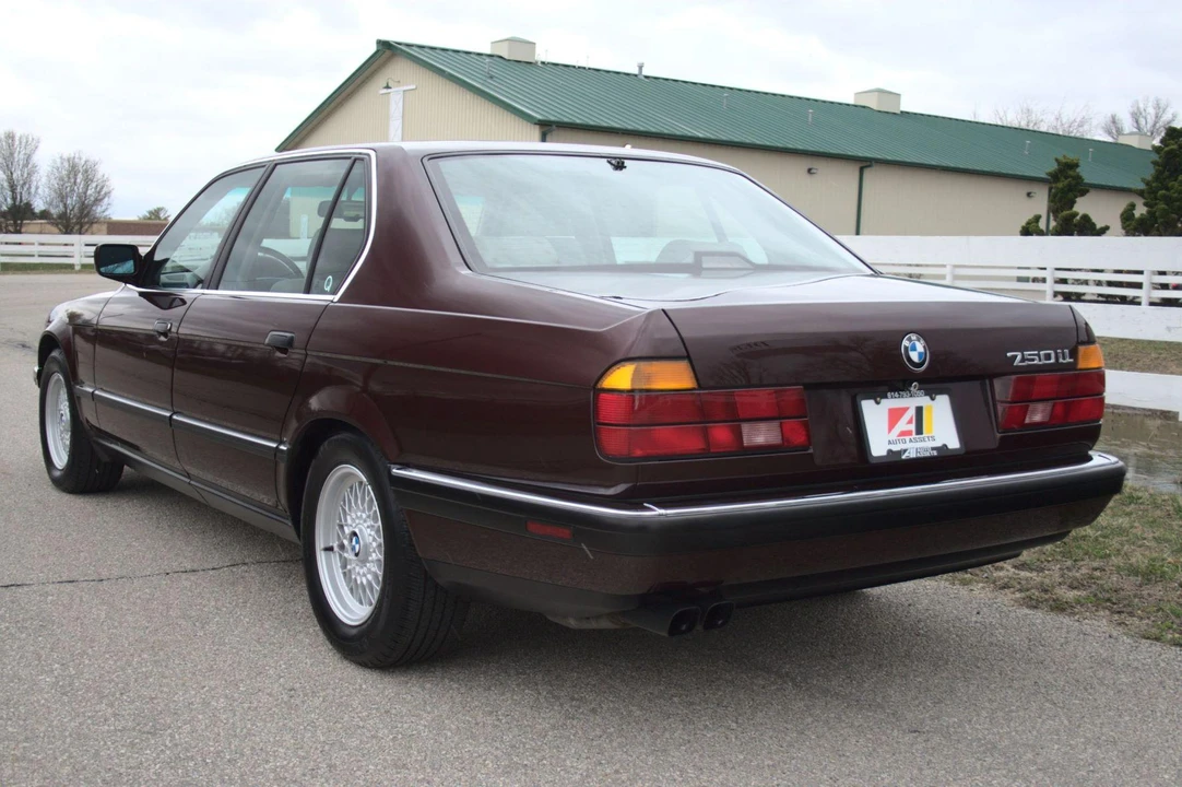 1991 BMW E32 7 Series - Image 6 of 31