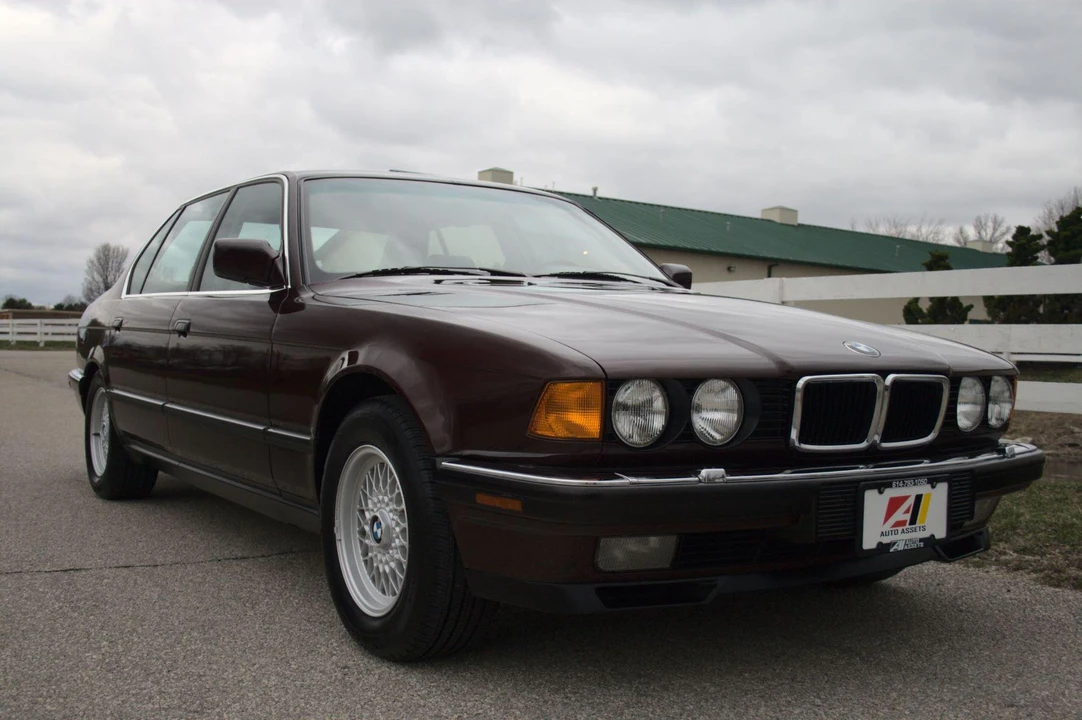 1991 BMW E32 7 Series - Image 12 of 31