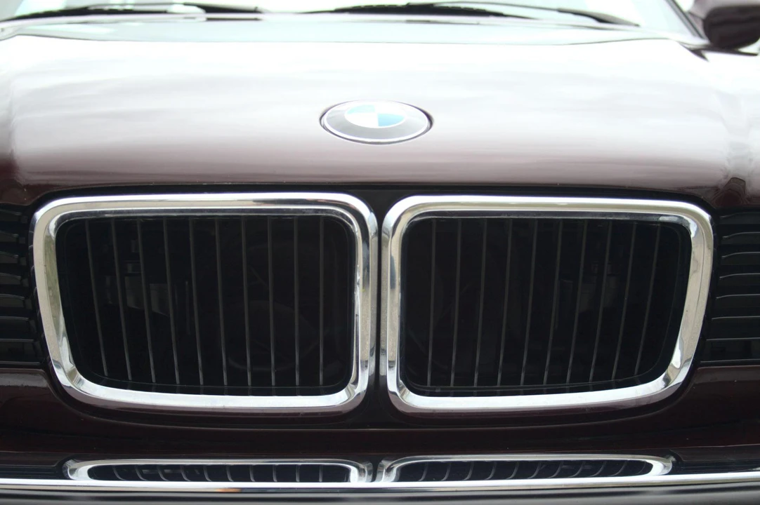 1991 BMW E32 7 Series - Image 17 of 31