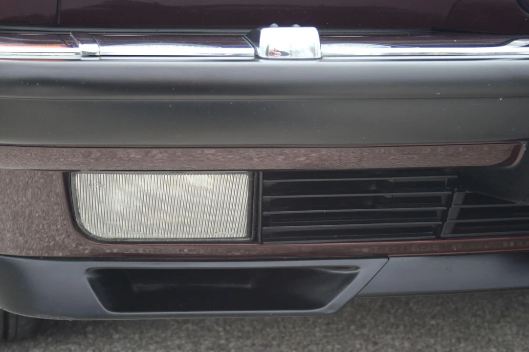 1991 BMW E32 7 Series - Image 23 of 31