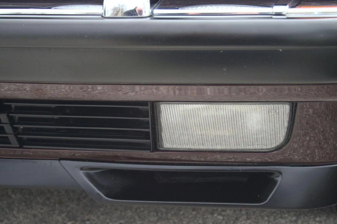 1991 BMW E32 7 Series - Image 24 of 31