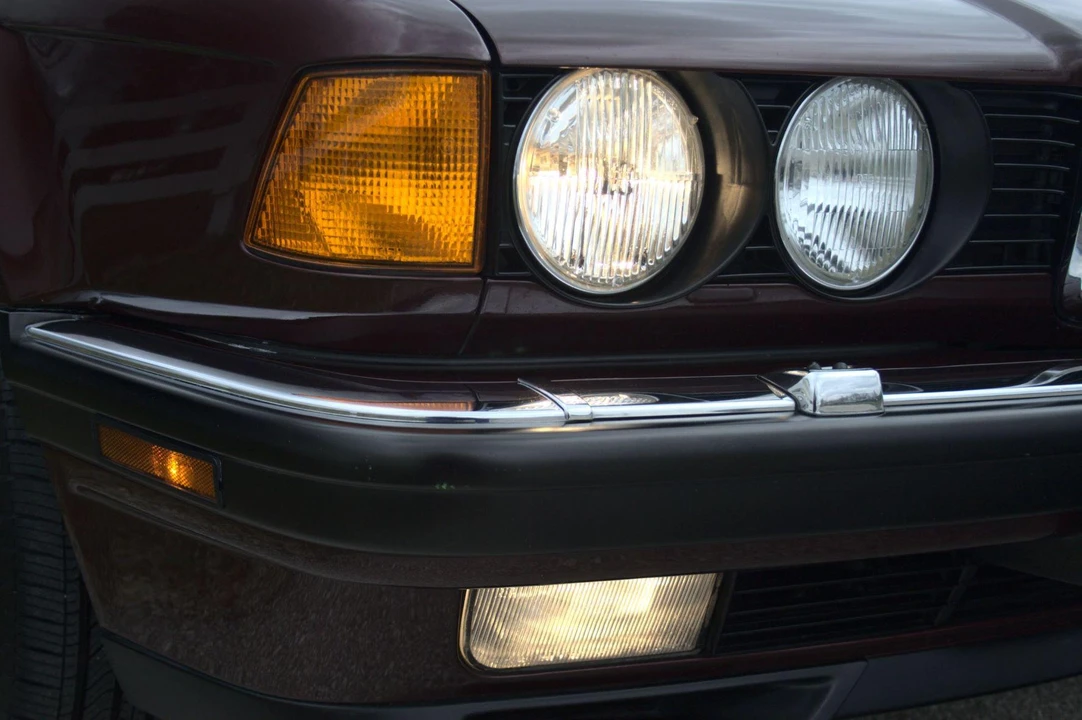 1991 BMW E32 7 Series - Image 19 of 31