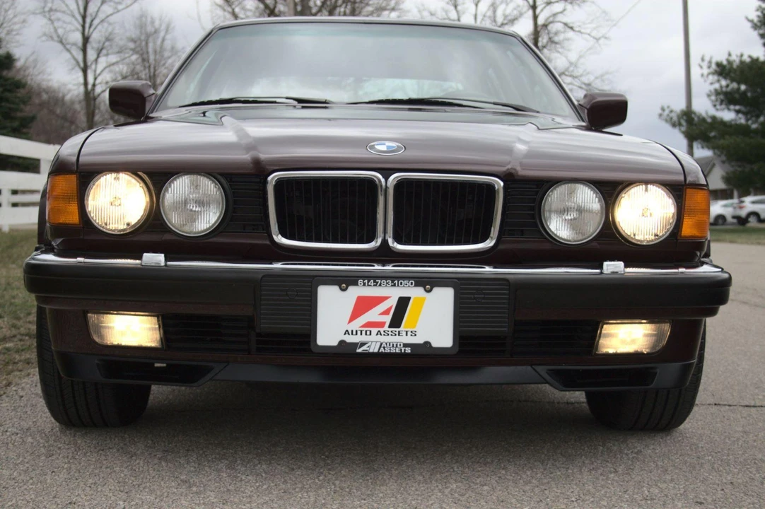 1991 BMW E32 7 Series - Image 14 of 31