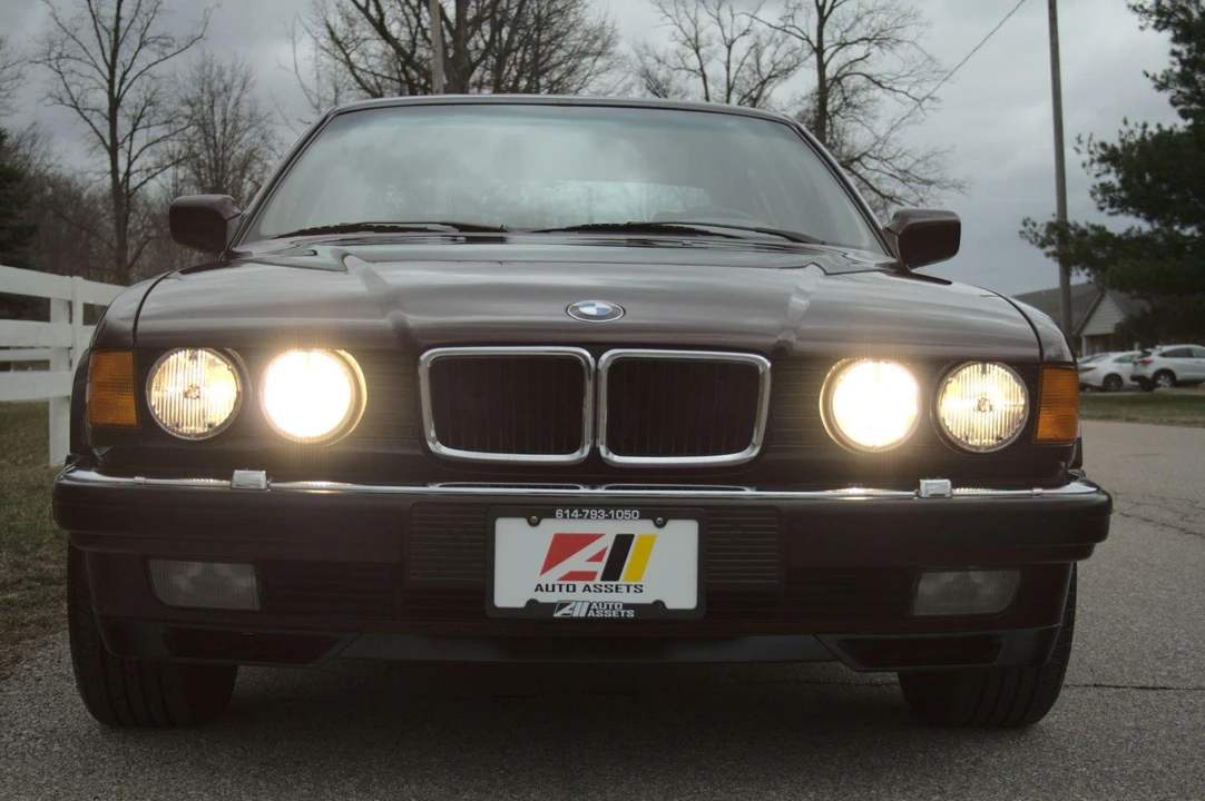 1991 BMW E32 7 Series - Image 15 of 31