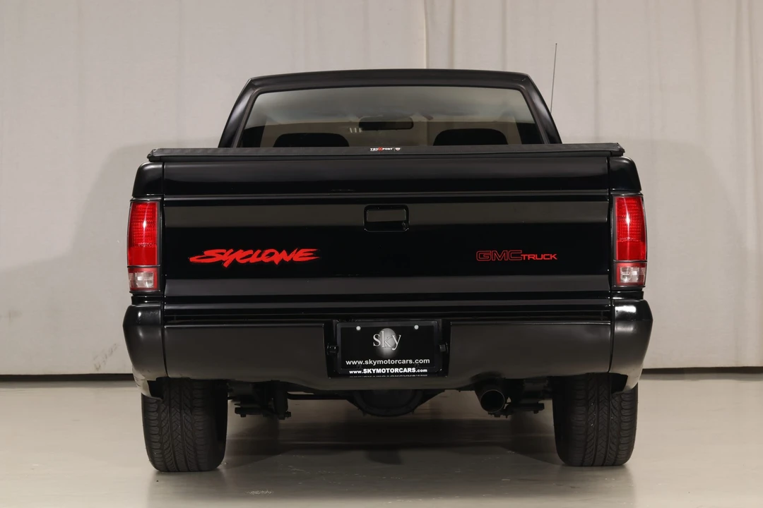 1991 GMC Syclone - Image 7 of 31