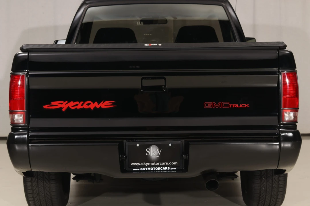 1991 GMC Syclone - Image 19 of 31