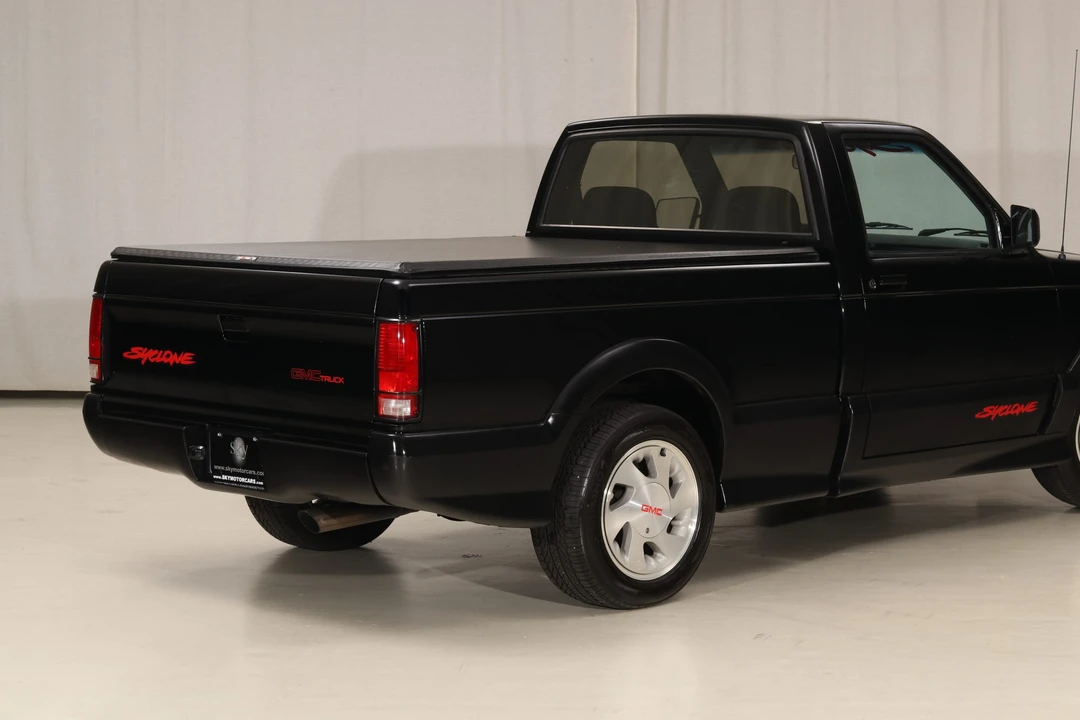 1991 GMC Syclone - Image 17 of 31