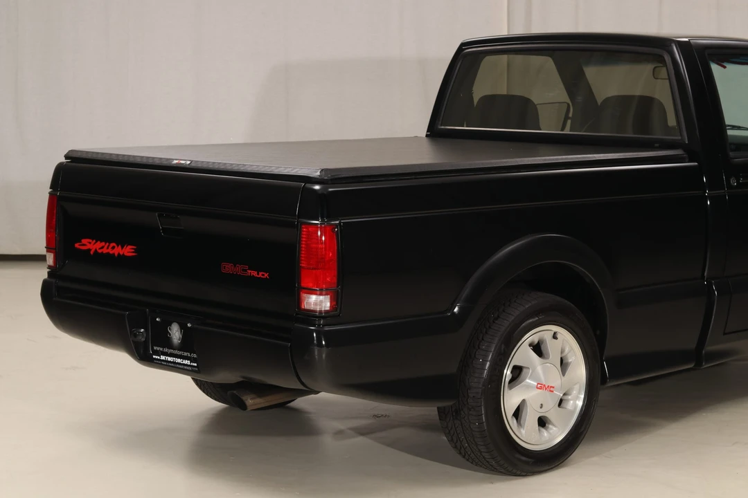 1991 GMC Syclone - Image 18 of 31