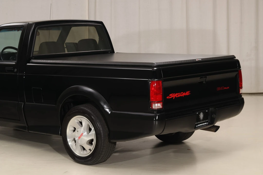 1991 GMC Syclone - Image 21 of 31