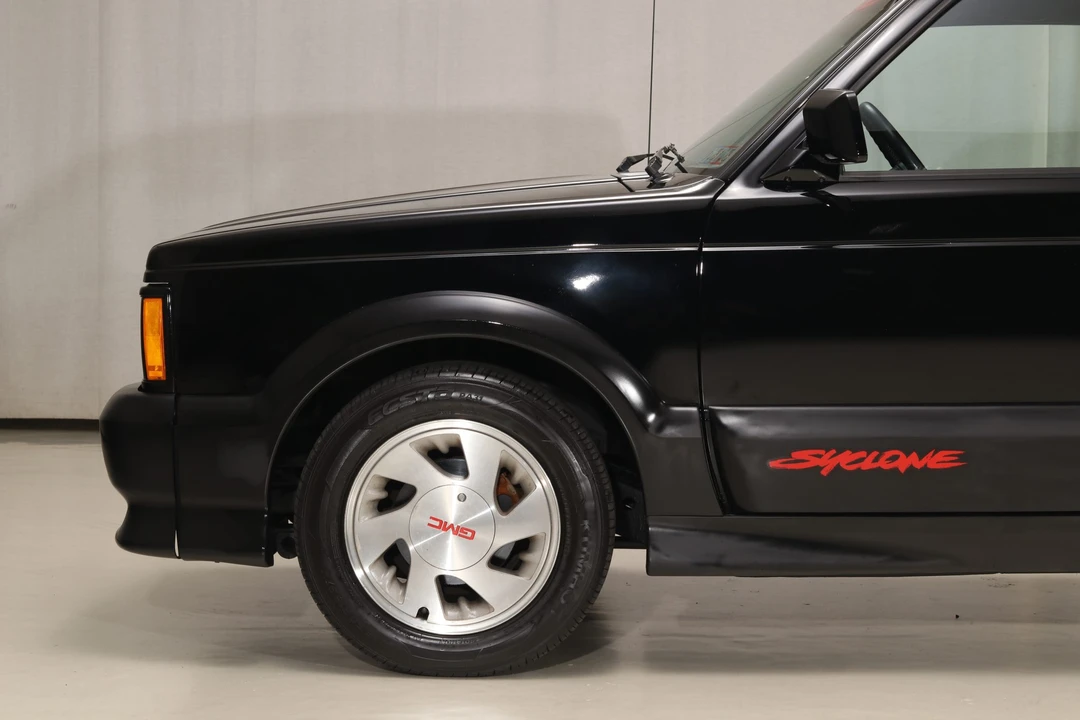 1991 GMC Syclone - Image 22 of 31