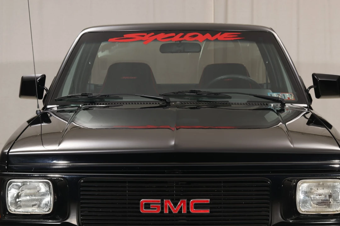1991 GMC Syclone - Image 26 of 31