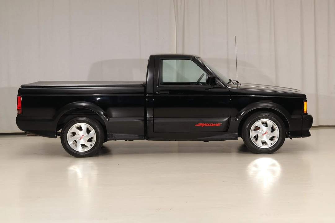 1991 GMC Syclone - Image 3 of 31