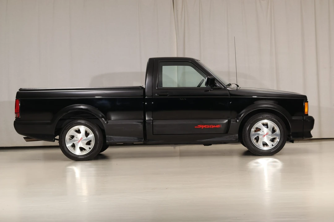 1991 GMC Syclone - Image 4 of 31