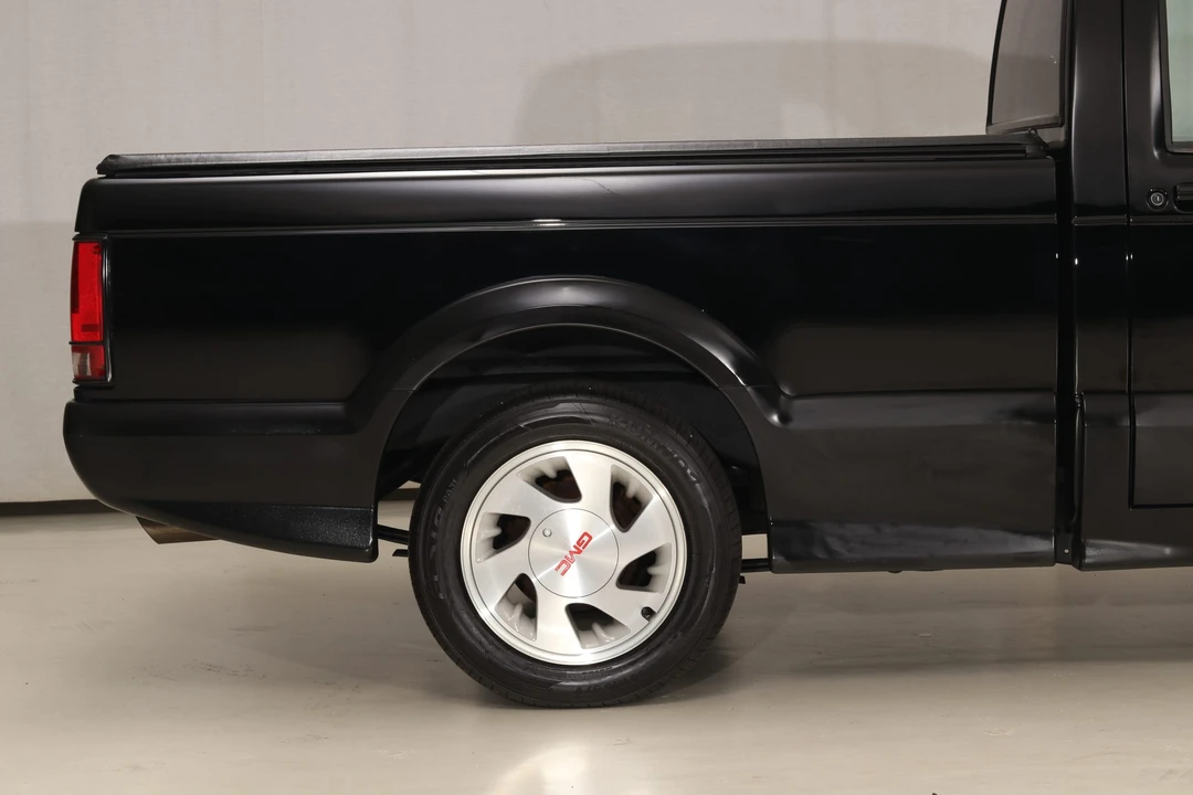 1991 GMC Syclone - Image 16 of 31