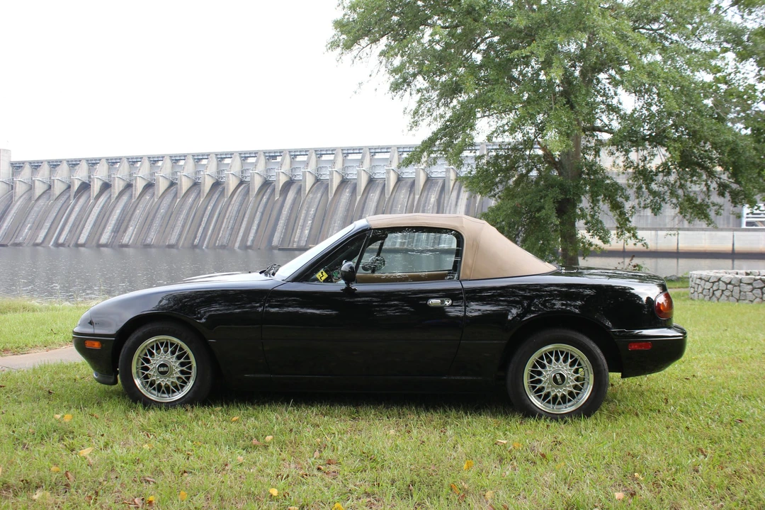 1992 Mazda NA MX-5 Miata - Image 20 of 31